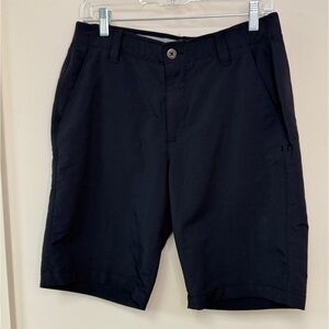 Under Armour: Men’s Black Heat Gear Golf Shorts, Waist 32